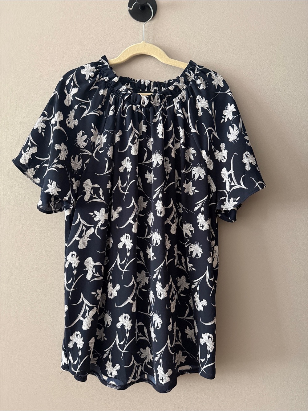 Navy Floral Short Sleeve Blouse